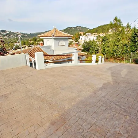Gema - Pretty With Private Pool In カルプ